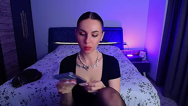 Sour Berry  online show from 23, 4, 2026