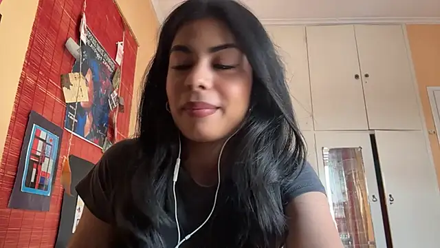 JenniRoutt online show from 4, 4, 2026