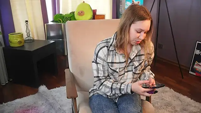 Snapshot of MathaConnie chatting on 5, 4, 2026 MathaConnie online show from 5, 4, 2026