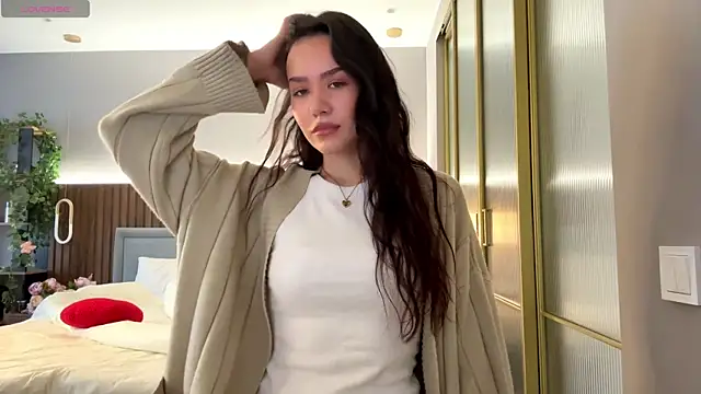 MinnaWatwood online show from 19, 4, 2026