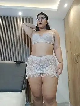 Snapshot of sofie_cutess chatting on 25, 6, 2026 sofie cutess online show from 25, 6, 2026