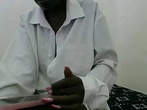 Thandiwe2003 online show from 13, 4, 2026
