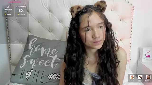 Honney Bunny18 online show from 19, 4, 2026