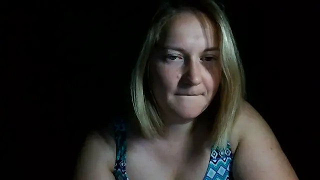TinaKittyX online show from 14, 6, 2026