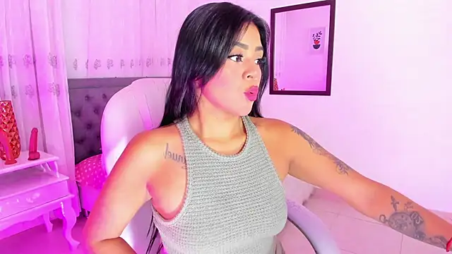 Snapshot of Mallorie_Owens chatting on 4, 5, 2026 Mallorie Owens online show from 4, 5, 2026