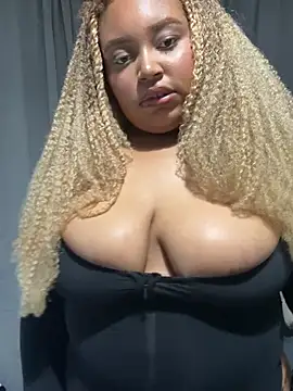 Snapshot of zahiraax chatting on 3, 4, 2026 zahiraax online show from 3, 4, 2026