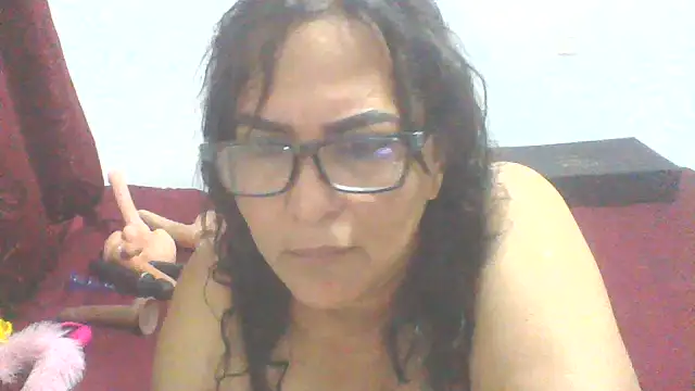 Snapshot of kristalmarelyn chatting on 20, 7, 2026 kristalmarelyn online show from 20, 7, 2026