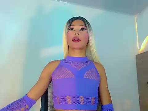 SinnthyaFoxxy online show from 16, 4, 2026