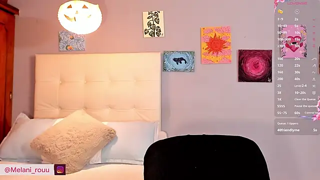 Melaniaa Roussee online show from 11, 5, 2026