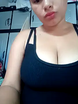 Snapshot of Kimberlyxxo chatting on 9, 7, 2026 Kimberlyxxo online show from 9, 7, 2026