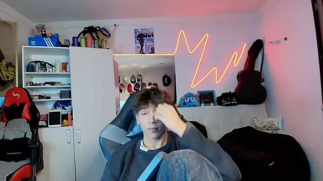 young liam online show from 1, 4, 2026