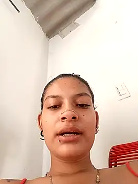 Lyra Siren online show from 28, 4, 2026