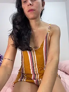 Snapshot of EmilyBrown01 chatting on 5, 5, 2026 EmilyBrown01 online show from 5, 5, 2026