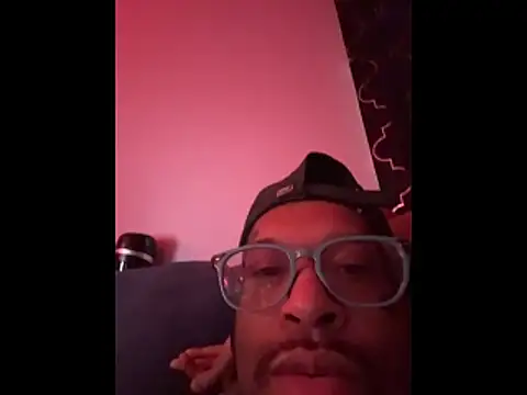 Snapshot of JRNBLU44 chatting on 4, 4, 2026 JRNBLU44 online show from 4, 4, 2026