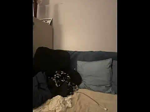 Snapshot of JRNBLU44 chatting on 6, 4, 2026 JRNBLU44 online show from 6, 4, 2026