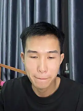 Snapshot of tuanhip chatting on 4, 4, 2026 tuanhip online show from 4, 4, 2026