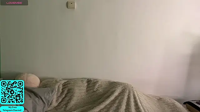 MadalynNosel online show from 17, 6, 2026