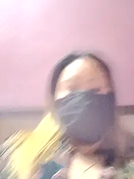 Bristy BigBoobs online show from 17, 4, 2026