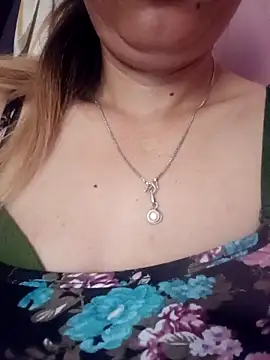 Bristy BigBoobs online show from 12, 4, 2026