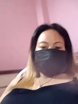 Bristy BigBoobs online show from 15, 4, 2026
