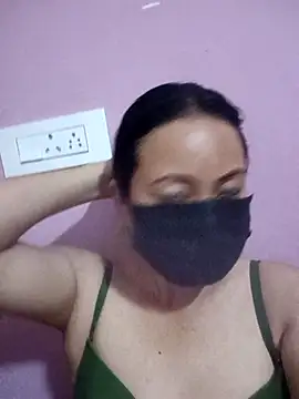 Bristy BigBoobs online show from 22, 4, 2026