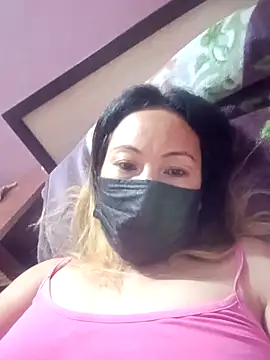 Bristy BigBoobs online show from 19, 4, 2026