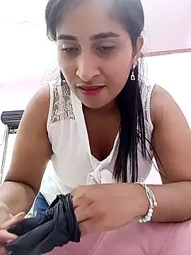 SofiaMendez1  online show from 21, 4, 2026