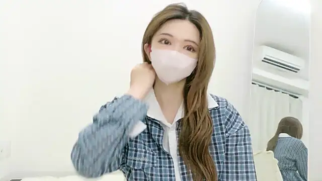 Snapshot of kimimarochan_v chatting on 5, 6, 2026 kimimarochan v online show from 5, 6, 2026