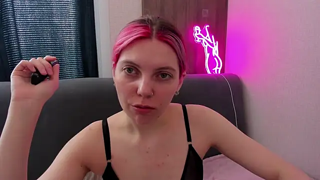 Snapshot of Marie_Reyess chatting on 22, 4, 2026 Marie Reyess online show from 22, 4, 2026