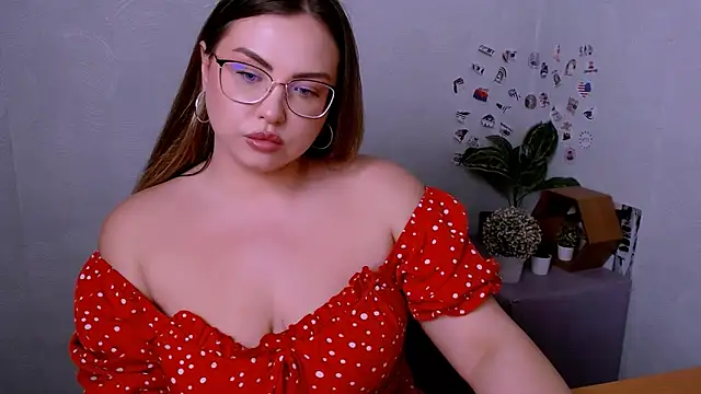 Snapshot of AminaSoul_ chatting on 8, 4, 2026 AminaSoul online show from 8, 4, 2026