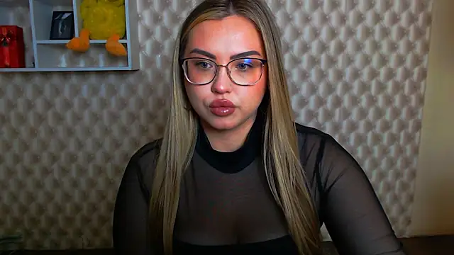 Snapshot of AminaSoul_ chatting on 5, 5, 2026 AminaSoul online show from 5, 5, 2026