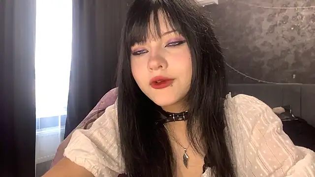 EmilyEmbears online show from 14, 4, 2026