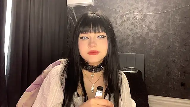 EmilyEmbears online show from 20, 4, 2026