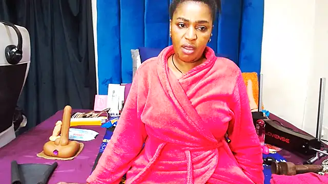 Snapshot of Freakyslut-39 chatting on 4, 7, 2026 Freakyslut-39 online show from 4, 7, 2026