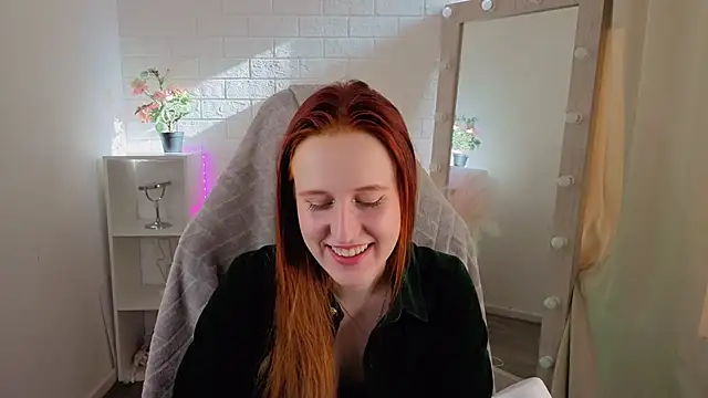 EvaBellea online show from 11, 4, 2026