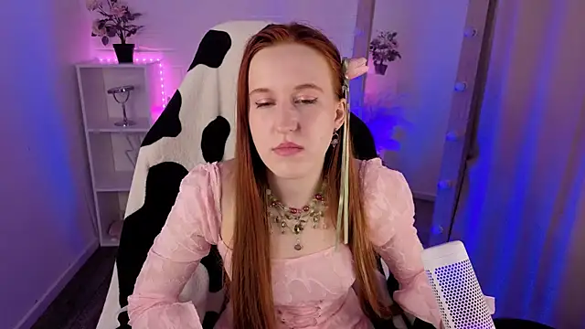 EvaBellea online show from 8, 4, 2026