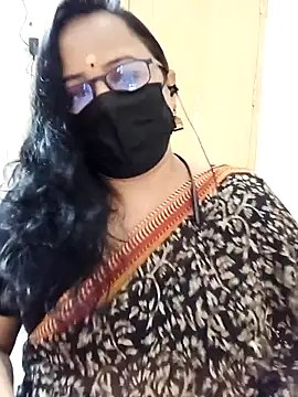 monisha cam online show from 30, 4, 2026