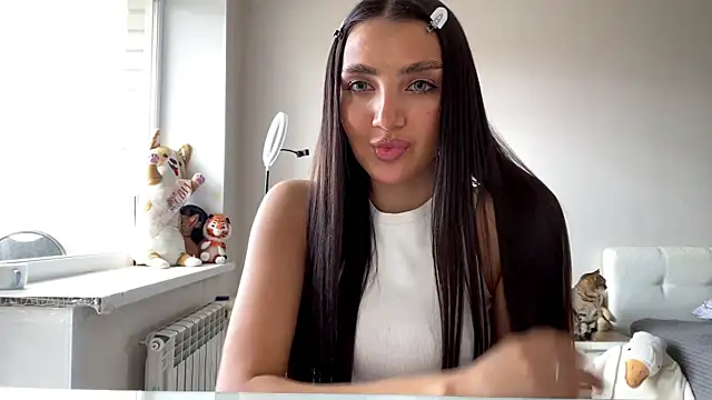 Snapshot of AlvinaMair chatting on 22, 4, 2026 AlvinaMair online show from 22, 4, 2026