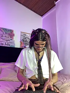 Snapshot of Alex_evanss_ chatting on 2, 4, 2026 Alex evanss online show from 2, 4, 2026