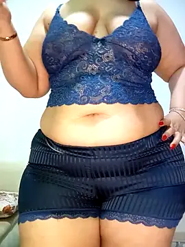 Snapshot of Sexy_yassimna chatting on 11, 5, 2026 Sexy yassimna online show from 11, 5, 2026
