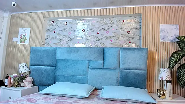 Snapshot of Delphine_doll chatting on 20, 6, 2026 Delphine doll online show from 20, 6, 2026