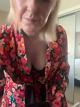Laylaskyexx online show from 5, 6, 2026