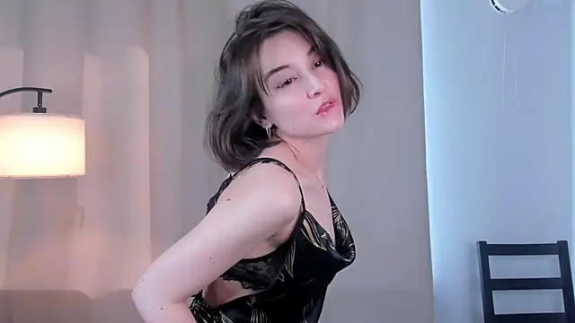 HeleneLeach online show from 2, 4, 2026