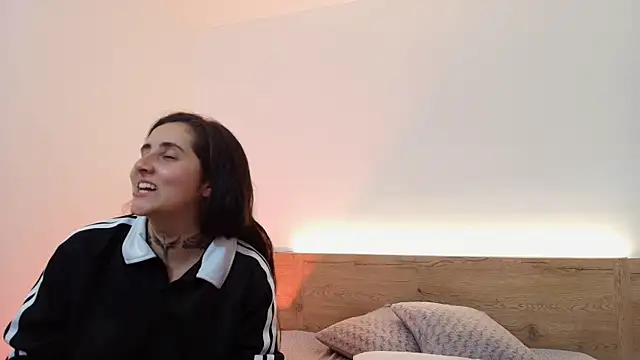 Elisa n Emma online show from 28, 4, 2026