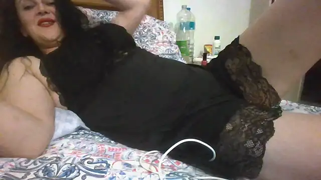 Snapshot of MonicaX69X chatting on 5, 7, 2026 MonicaX69X online show from 5, 7, 2026