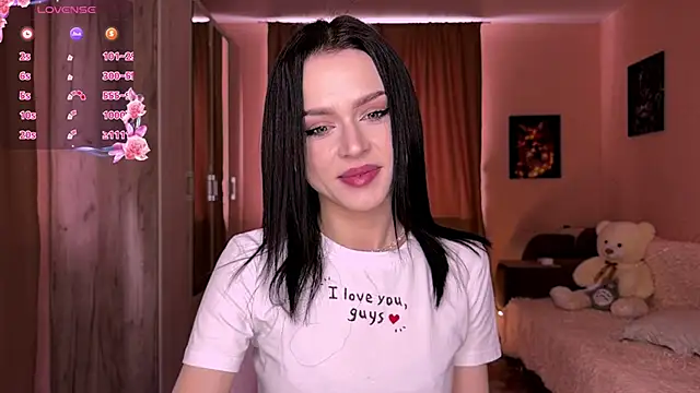 Snapshot of PlayfulLea chatting on 25, 4, 2026 PlayfulLea online show from 25, 4, 2026