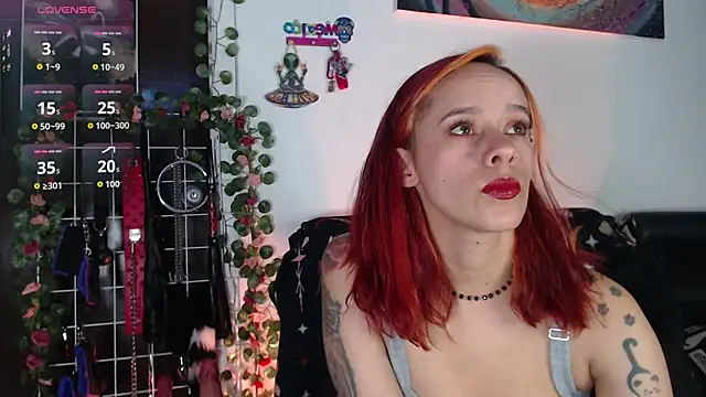 Snapshot of Lexxii_hot_col chatting on 17, 6, 2026 Lexxii hot col online show from 17, 6, 2026
