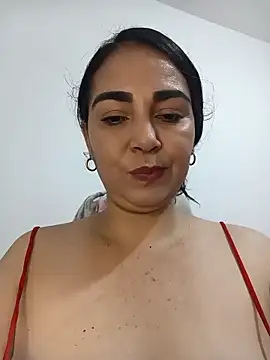 Snapshot of Emily_Divi69 chatting on 28, 4, 2026 Emily Divi69 online show from 28, 4, 2026