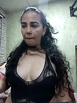 Snapshot of Emily_Divi69 chatting on 6, 4, 2026 Emily Divi69 online show from 6, 4, 2026