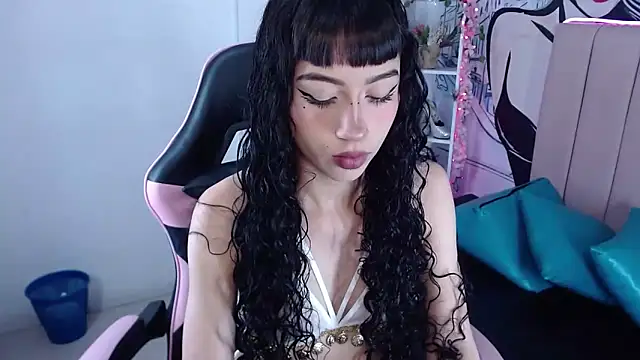 Snapshot of adulce_pinkcm chatting on 20, 5, 2026 adulce pinkcm online show from 20, 5, 2026